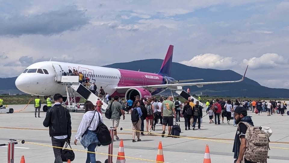 Adrian Ioan Veștea: 34.390 pasageri au utilizat Aeroportul Internaţional Braşov-Ghimbav în luna iulie, o cifră-record pentru cel mai tânăr aeroport al ţării