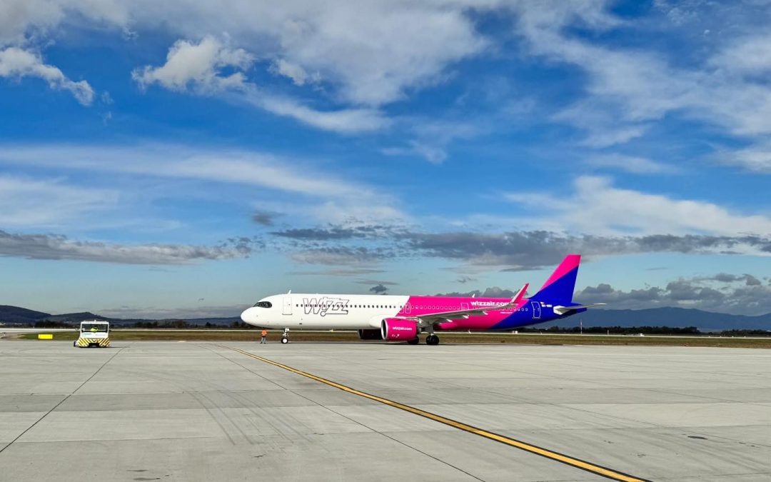 Adrian Ioan Veștea: 7 destinaţii operate de Wizz Air pe Aeroportul Internaţional Braşov-Ghimbav